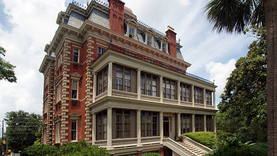 Charleston Offers Rooms to Fit Every Budget, Taste and Style