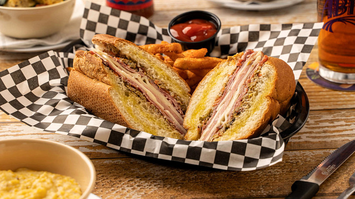 deli sandwich