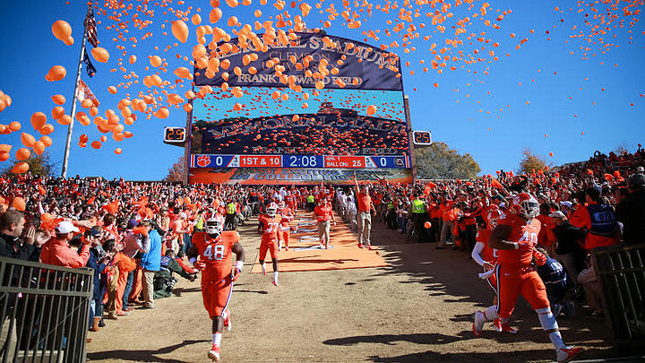 Clemson Tigers enter the field 