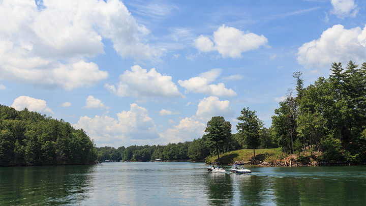 (Credit: SCPRT/Photo by Heidi Stone) Lake Keowee