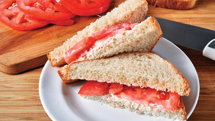Tomato sandwiches 
